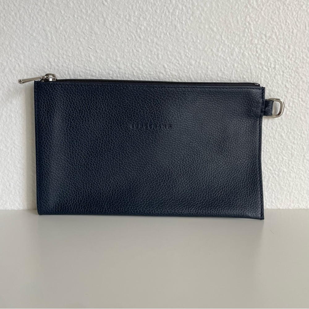 Longchamp Le Foulonné Navy Blue Pebbled Leather Clutch Purse Pouch Zippered